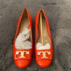 Tory Burch flats 5.5, New never worn